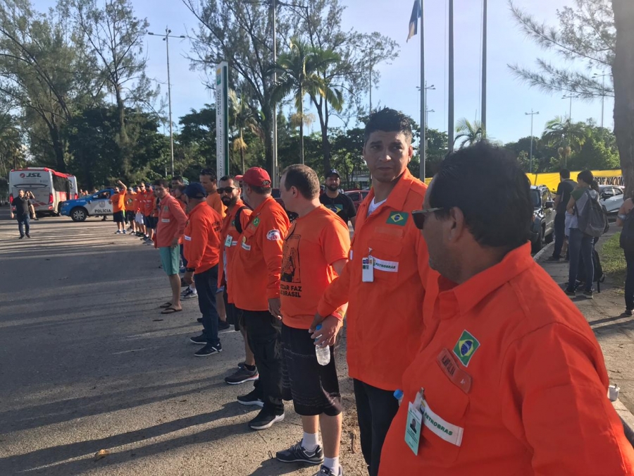 18º dia: Petroleiros reafirmam legitimidade da greve e seguem mobilizados em mais de 120 unidades da Petrobrás